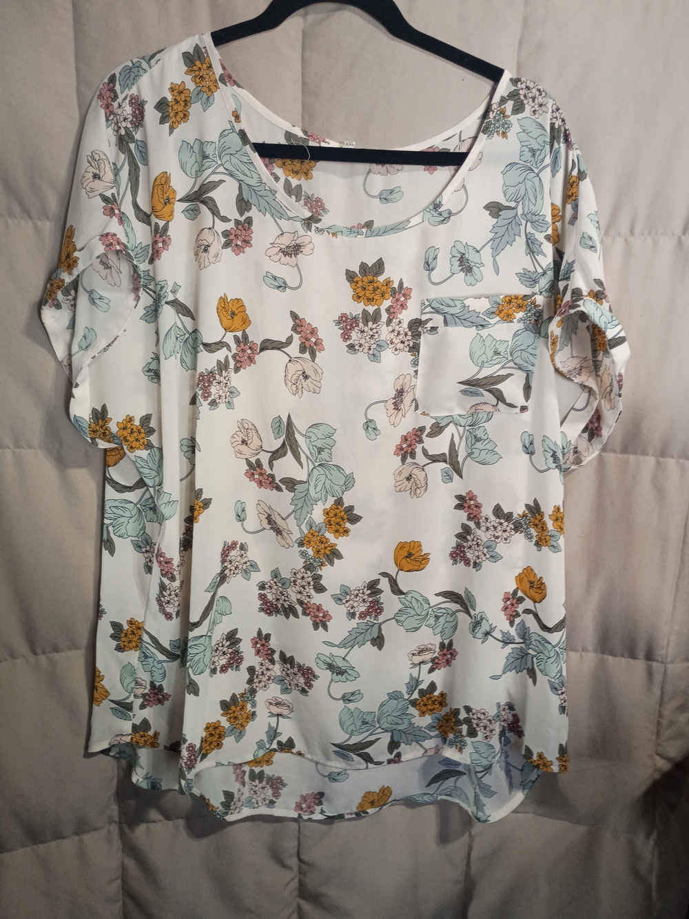 Maurices White Floral Short Sleeve Blouse with Mustard & Mint